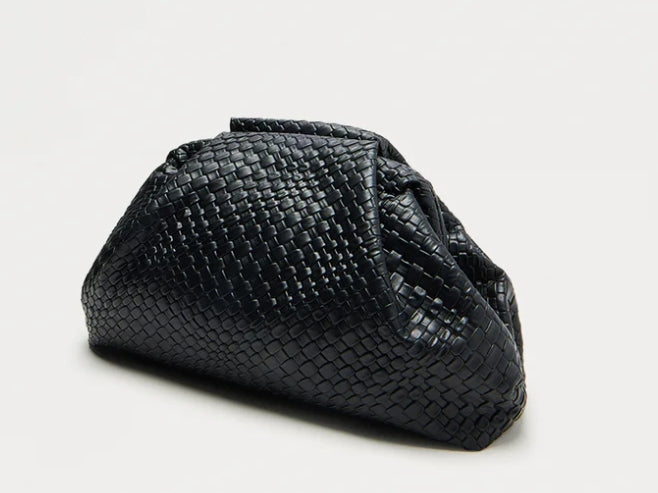 Pochette Élégance Tressée - Cuir Noir Sophistiqué